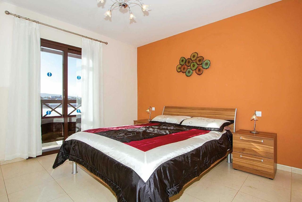 Sapphire Playa Blanca (Lanzarote) Bagian luar foto